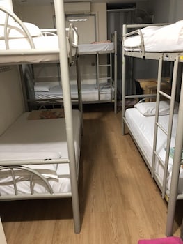 snooze inn dunlop street hostel