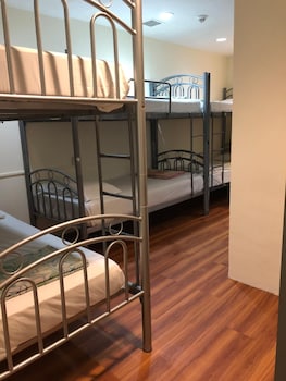 snooze inn dunlop street hostel