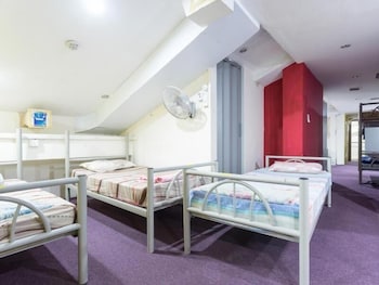 snooze inn dunlop street hostel