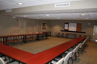 Hampton Inn Sayre,Bradford>>Athens,3 star