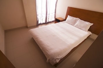 hotel bay marina
