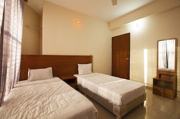 hotel bay marina