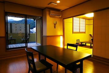 izu