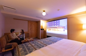 unwind hotel and bar sapporo