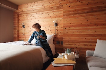 unwind hotel and bar sapporo