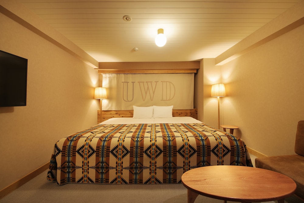 unwind hotel and bar sapporo