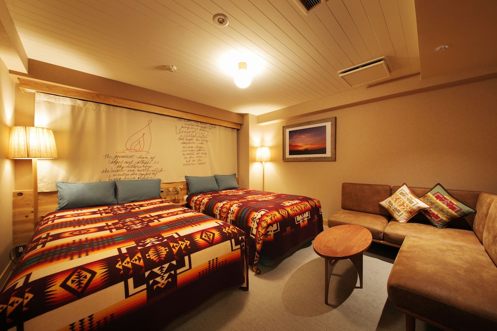 unwind hotel and bar sapporo