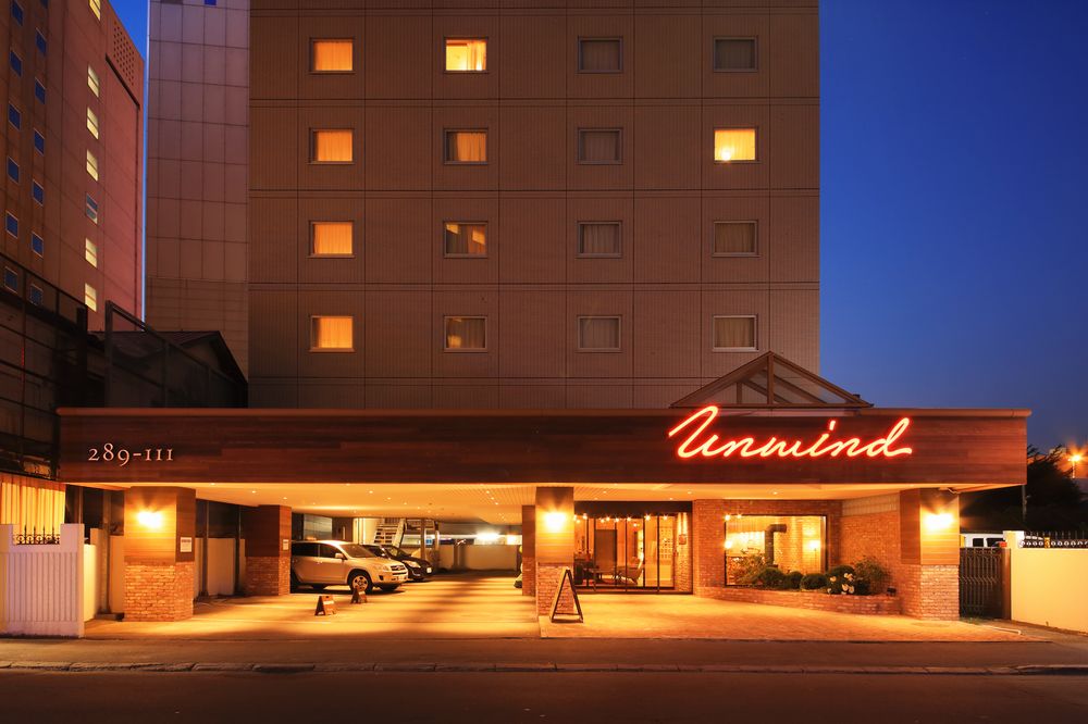 unwind hotel and bar sapporo