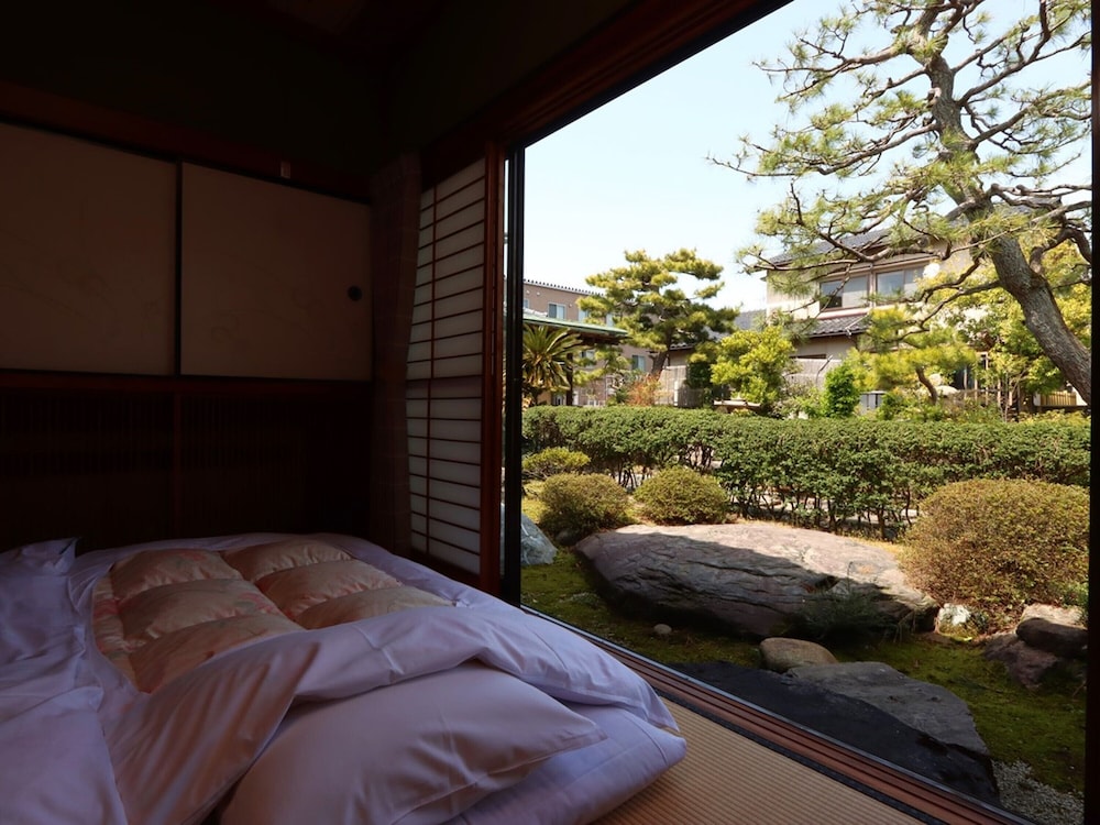 ryokan karasawa