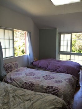 guest house shirahama r cafe caters to women