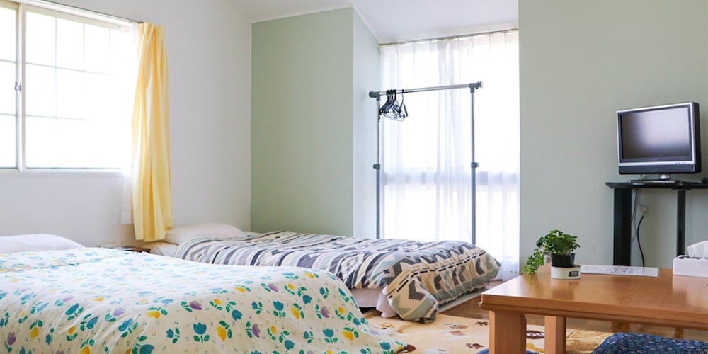 guest house shirahama r cafe caters to women