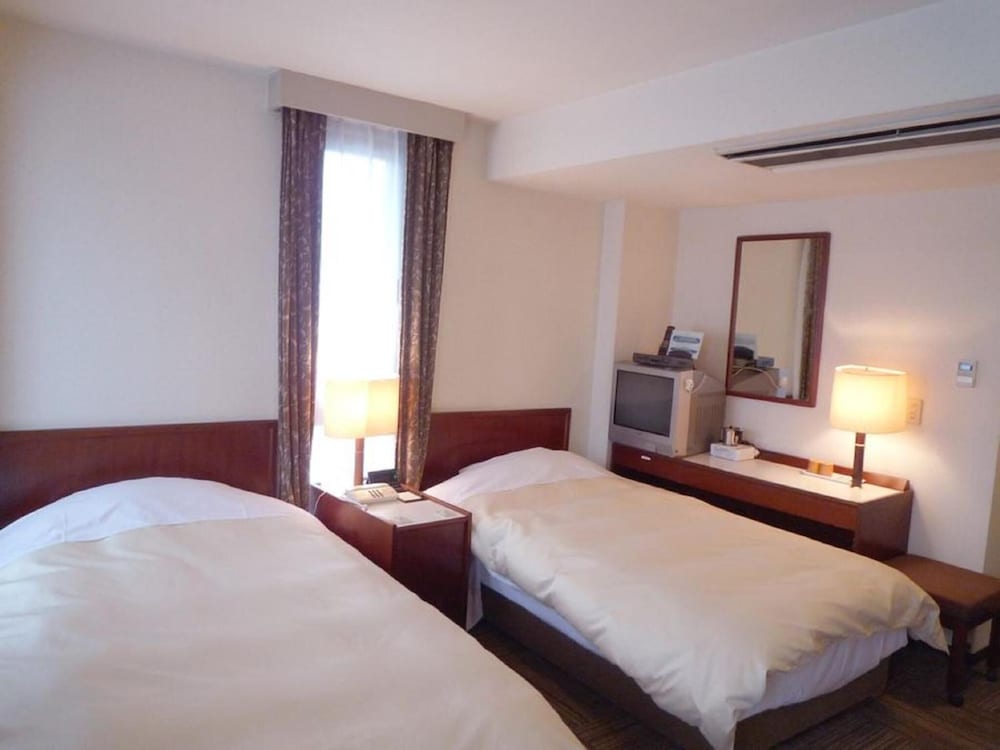 hotel crown hills nakamura