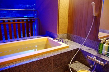gero onsen yukyunohana