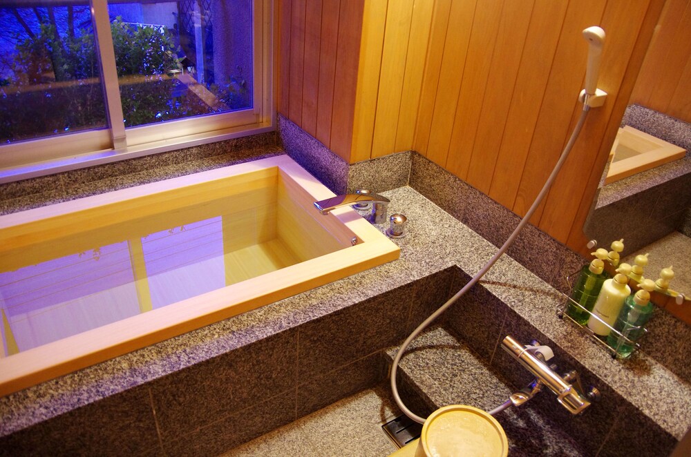 gero onsen yukyunohana