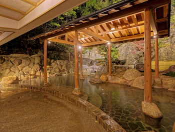 yukai resort shirahama saichoraku