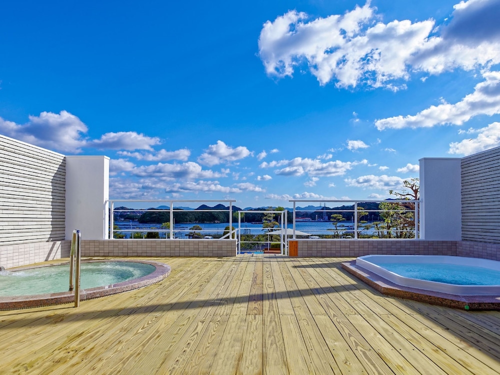 yukai resort shirahama saichoraku