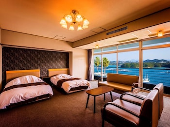 yukai resort shirahama saichoraku