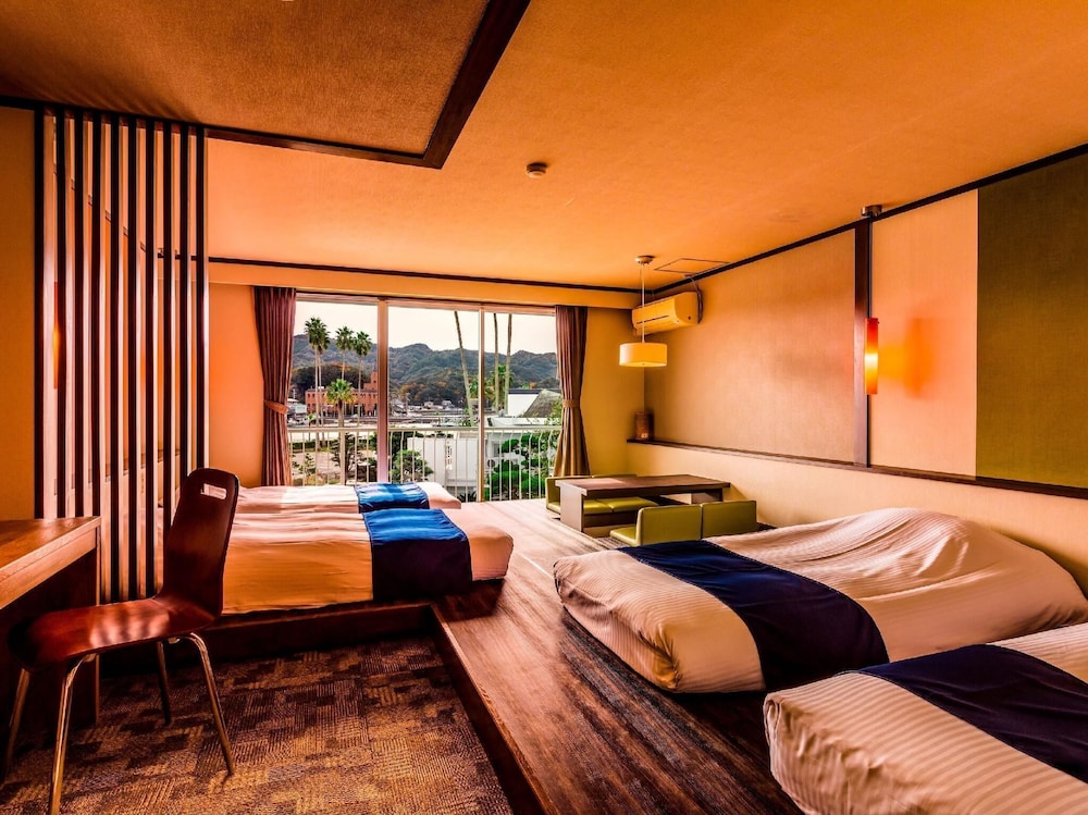 yukai resort shirahama saichoraku