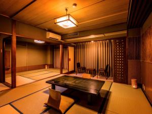 yukai resort shirahama saichoraku