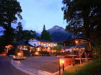yufuin ryokan seikoen