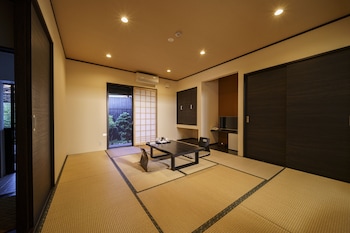 yufuin ryokan seikoen