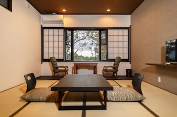 yufuin ryokan seikoen