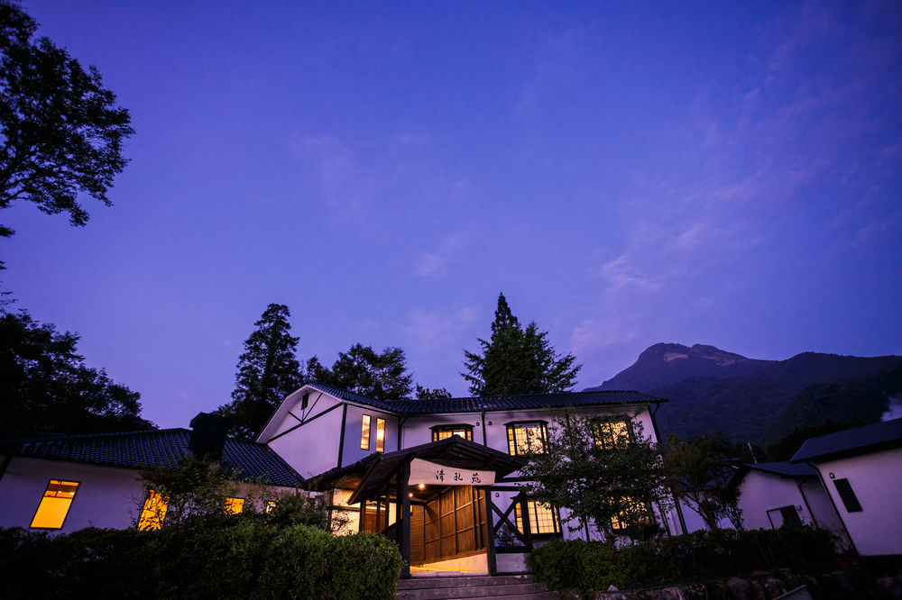 yufuin ryokan seikoen
