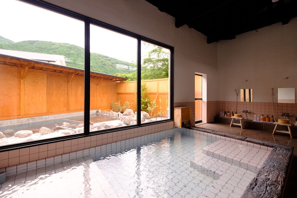 yufuin ryokan seikoen