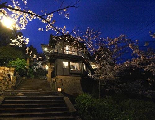 onomichi guest house miharashi tei hostel