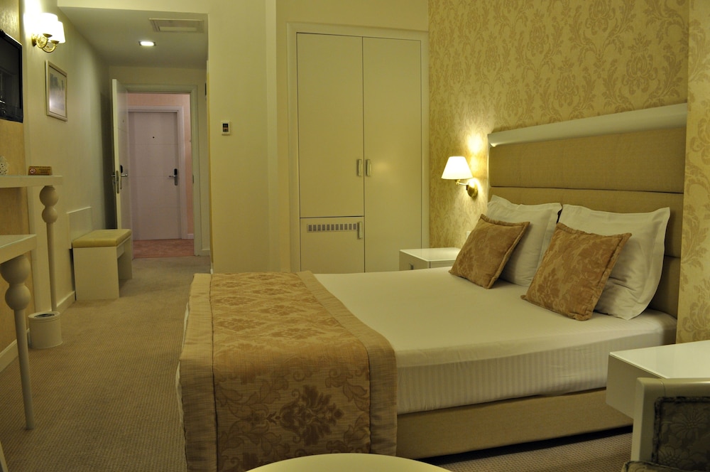 edirne palace adults only