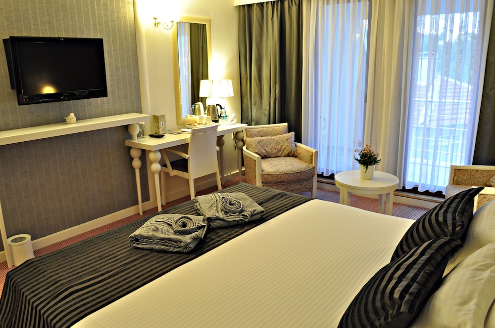 edirne palace adults only