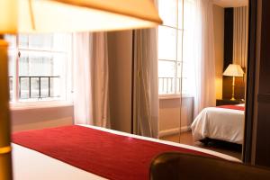 Dora Hotel Buenos Aires,Microcentro>>Buenos Aires,4 star