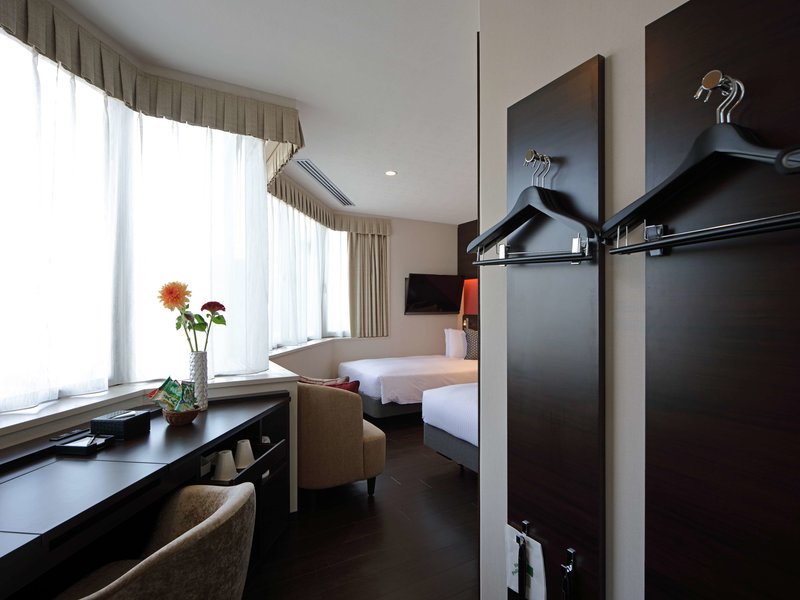 red roof inn and suites osaka namba nippombashi