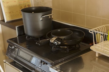 guesthouse life field