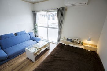 guesthouse life field