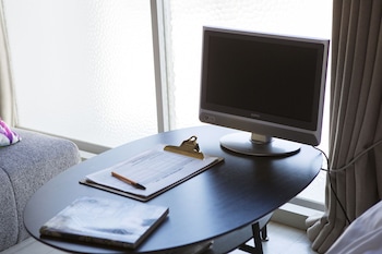 guesthouse life field