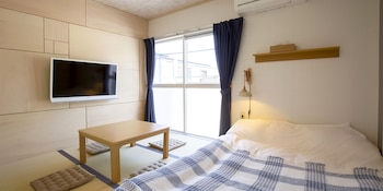 guesthouse life field