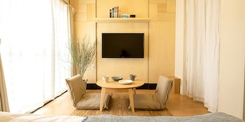 guesthouse life field