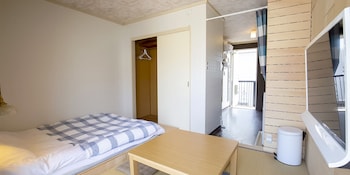 guesthouse life field