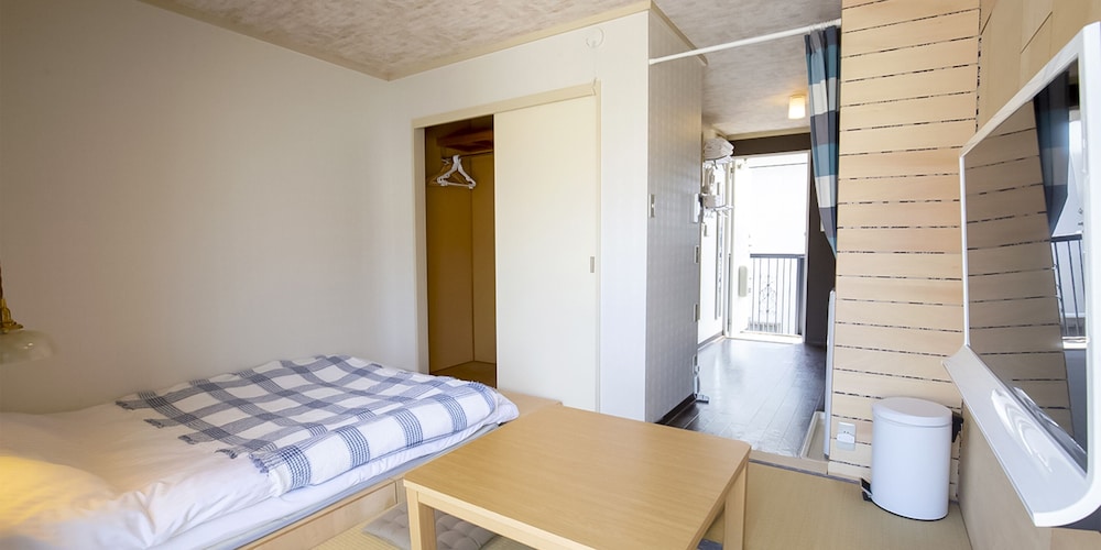 guesthouse life field