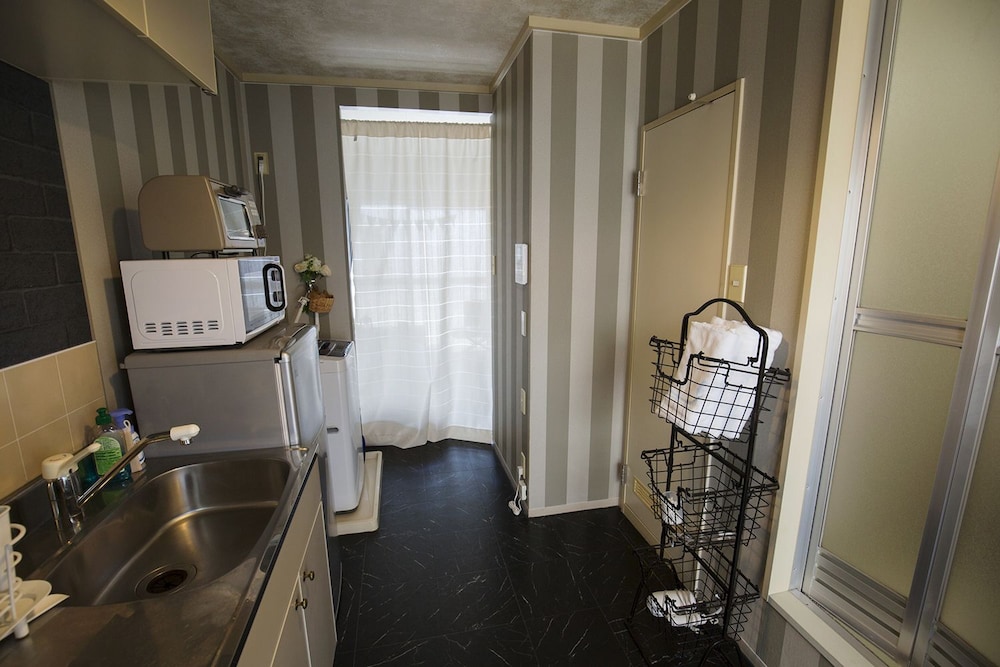 guesthouse life field