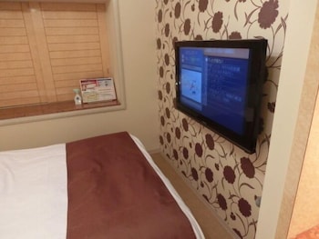 hotel hyper noah adults only