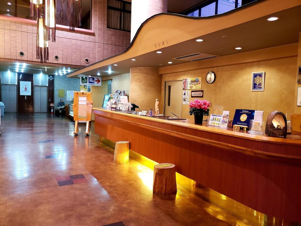 hill hotel sunpia iga