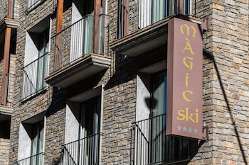 hotel magic ski