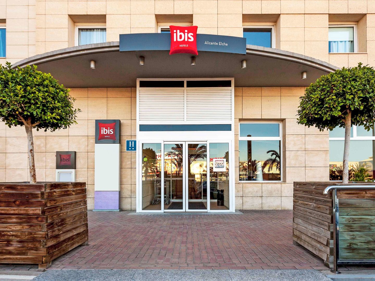 hotel ibis elche