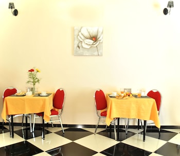 Hotel Columbia,Palermo Historical Center>>Palermo,2 star