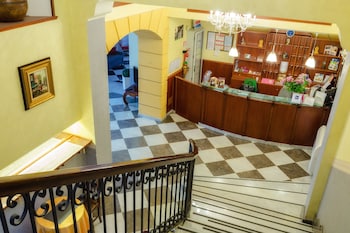 Hotel Columbia,Palermo Historical Center>>Palermo,2 star