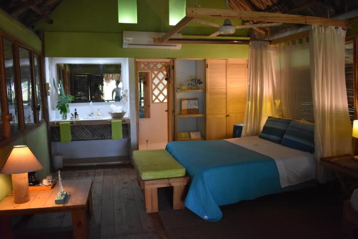 hotel playa scondida baru