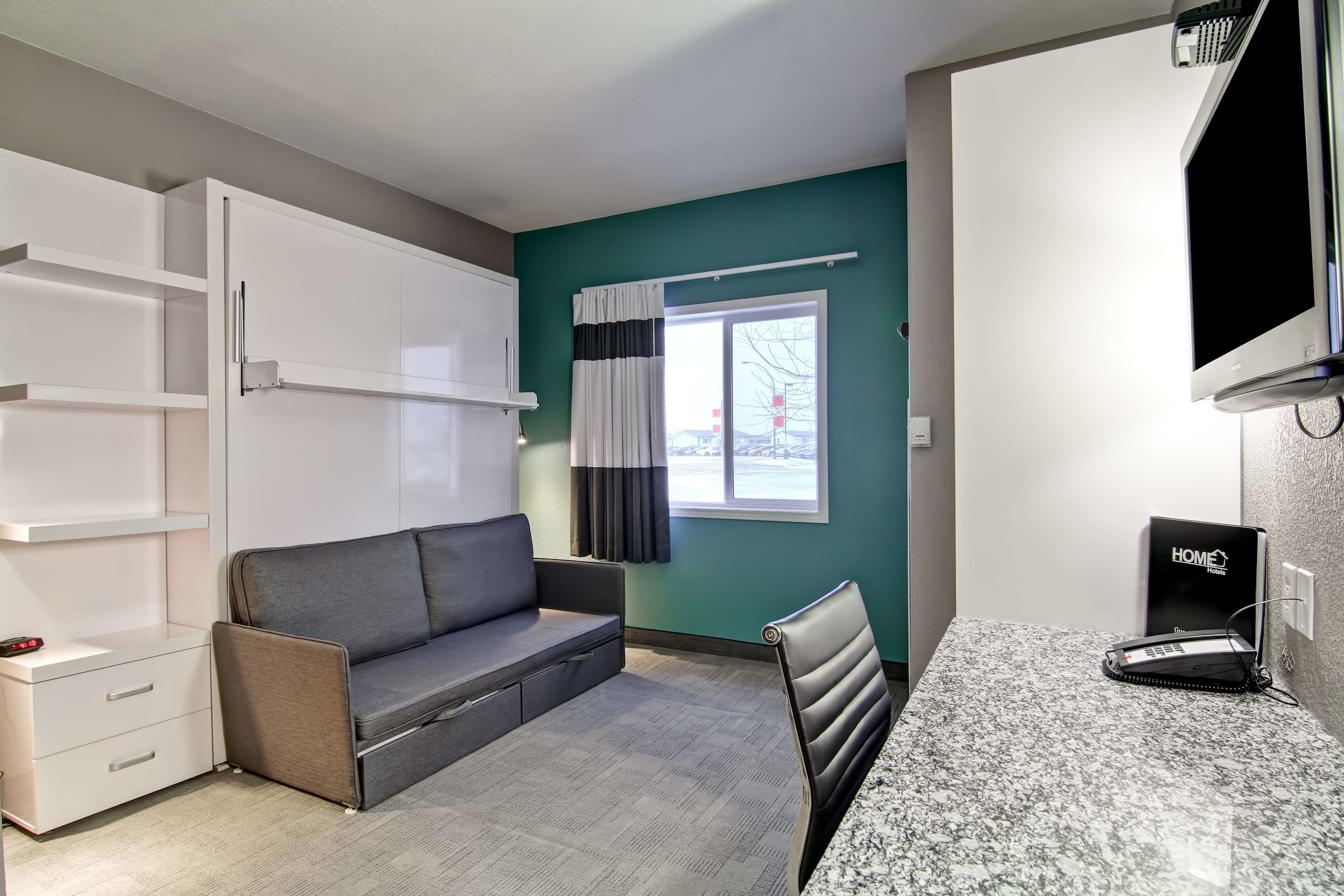 home inn express medicine hat