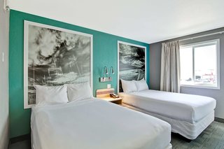 Home Inn Express - Medicine Hat,Alberta>>Medicine Hat,2 star